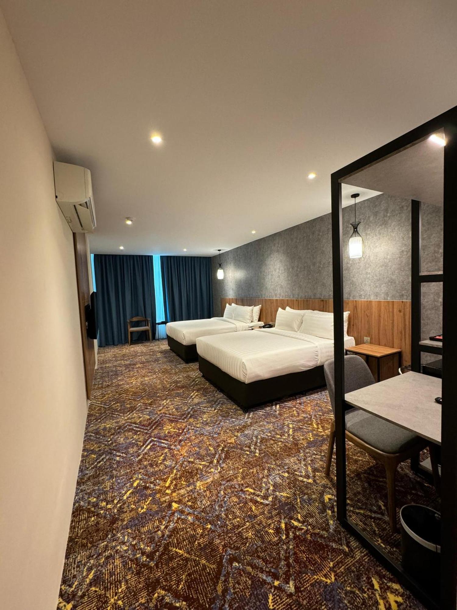 קאג'אנג Le'Genda Hotel מראה חיצוני תמונה